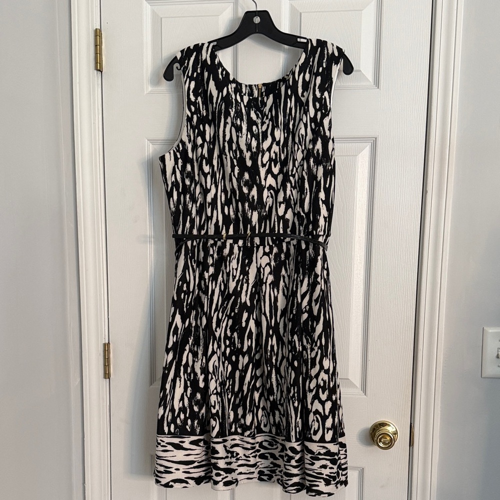 Black and White Patterned Women's Dress